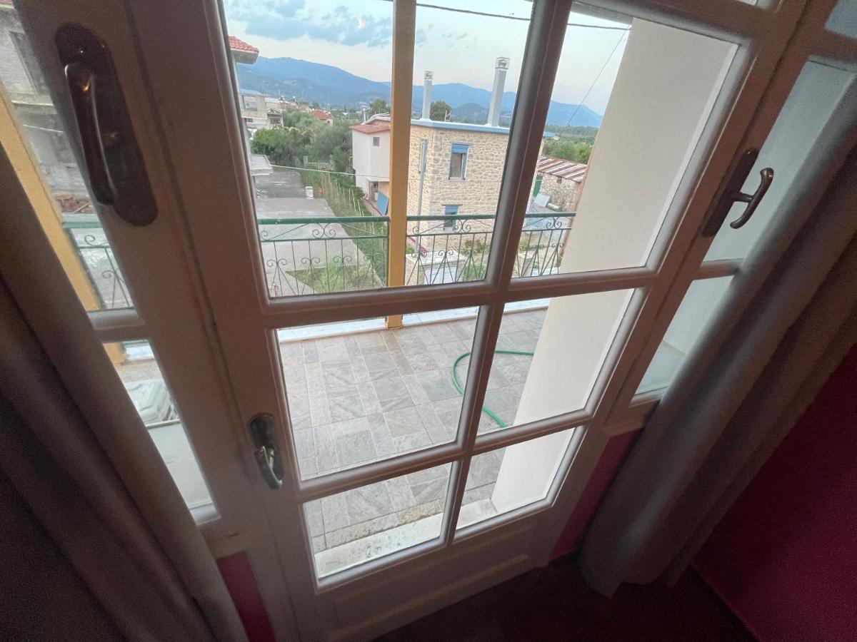 Efis Guest House Near Nafpaktos-Fully Equipped Home Exteriör bild